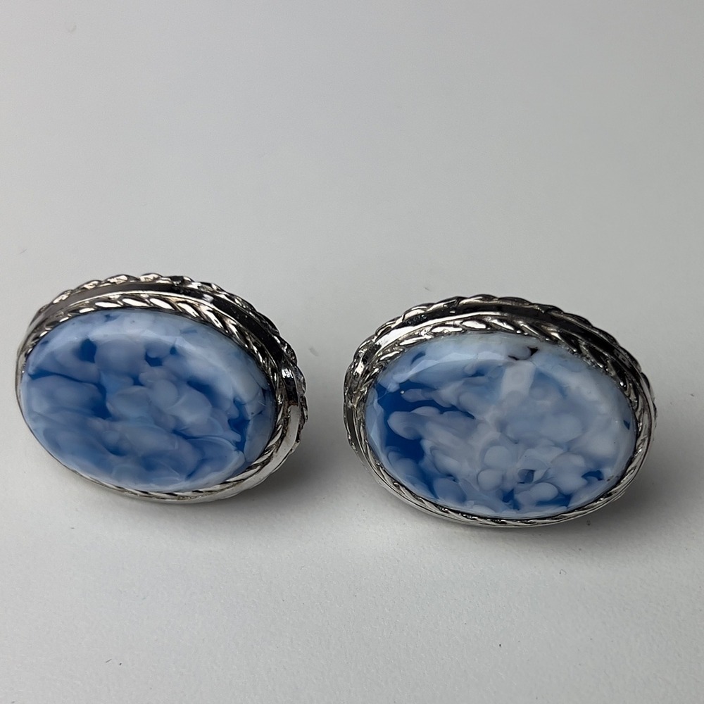 Vintage Silver Tone Marbled Blue White Art Glass Oval Cufflinks Rope Border